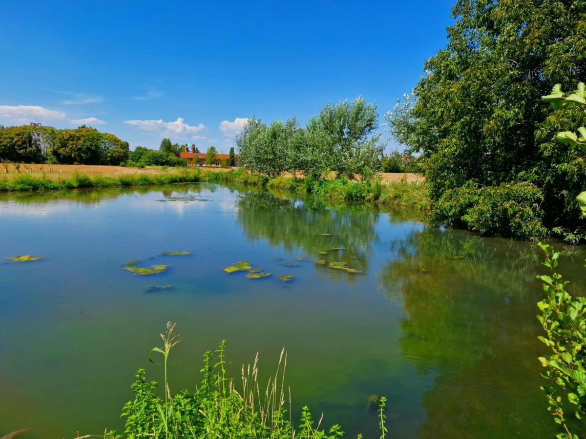 Pacy - Park City Home San Giuliano Milanese Buitenkant foto